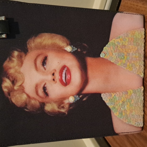Marilyn Monroe small Purse - Picture 2 of 5